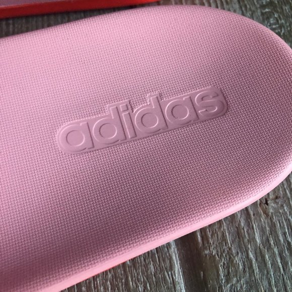 NEW Adidas Adilette Comfort Slides PINK - Picture 4 of 6